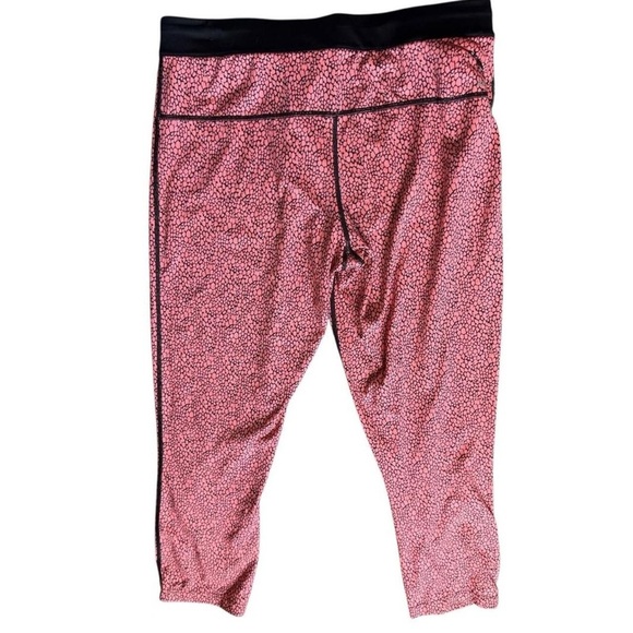 Nike Drive fit leggings Capri pants #Nike #DryFit measurements in pictures
Large - Picture 3 of 4